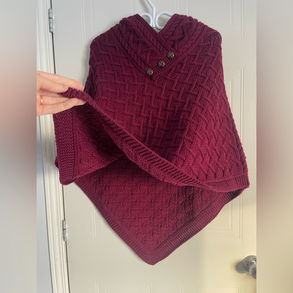 Quiet Luxury Aran Mor Merino Wool Poncho S Burgundy Cable Knit - Picture 4 of 13